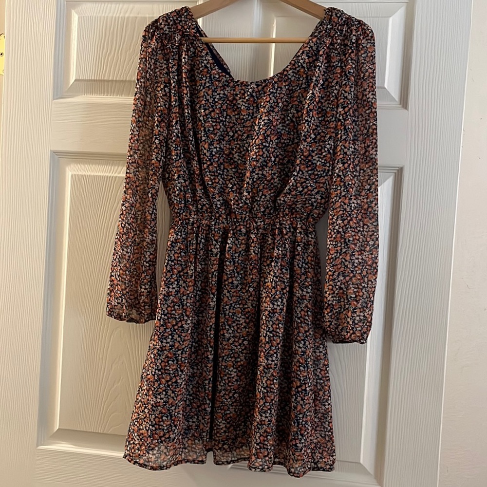 Adorable Floral Long Sleeved Dress